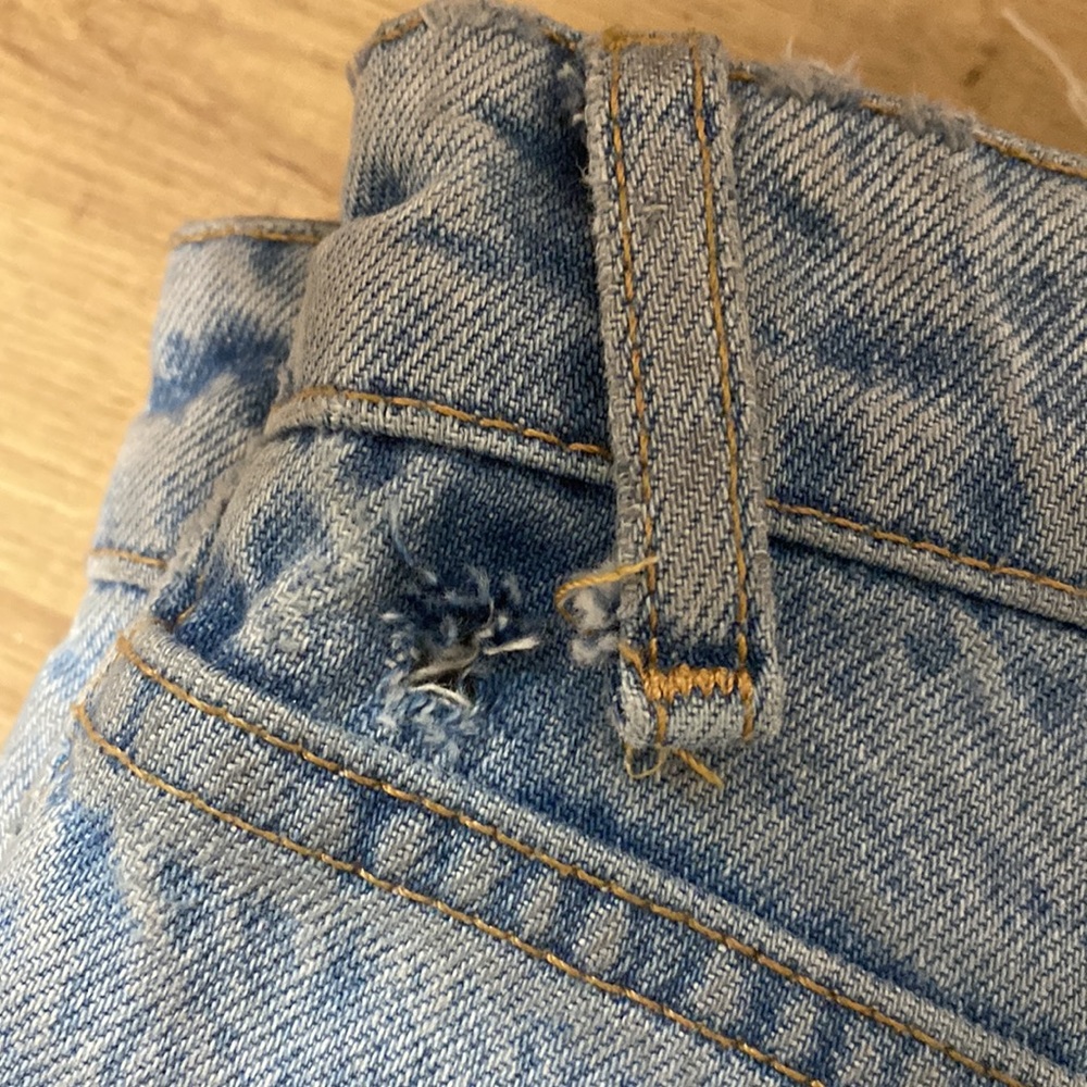 ZARA High Rise Straight Leg Ripped Knee Jeans Size 4 - Picture 9 of 11